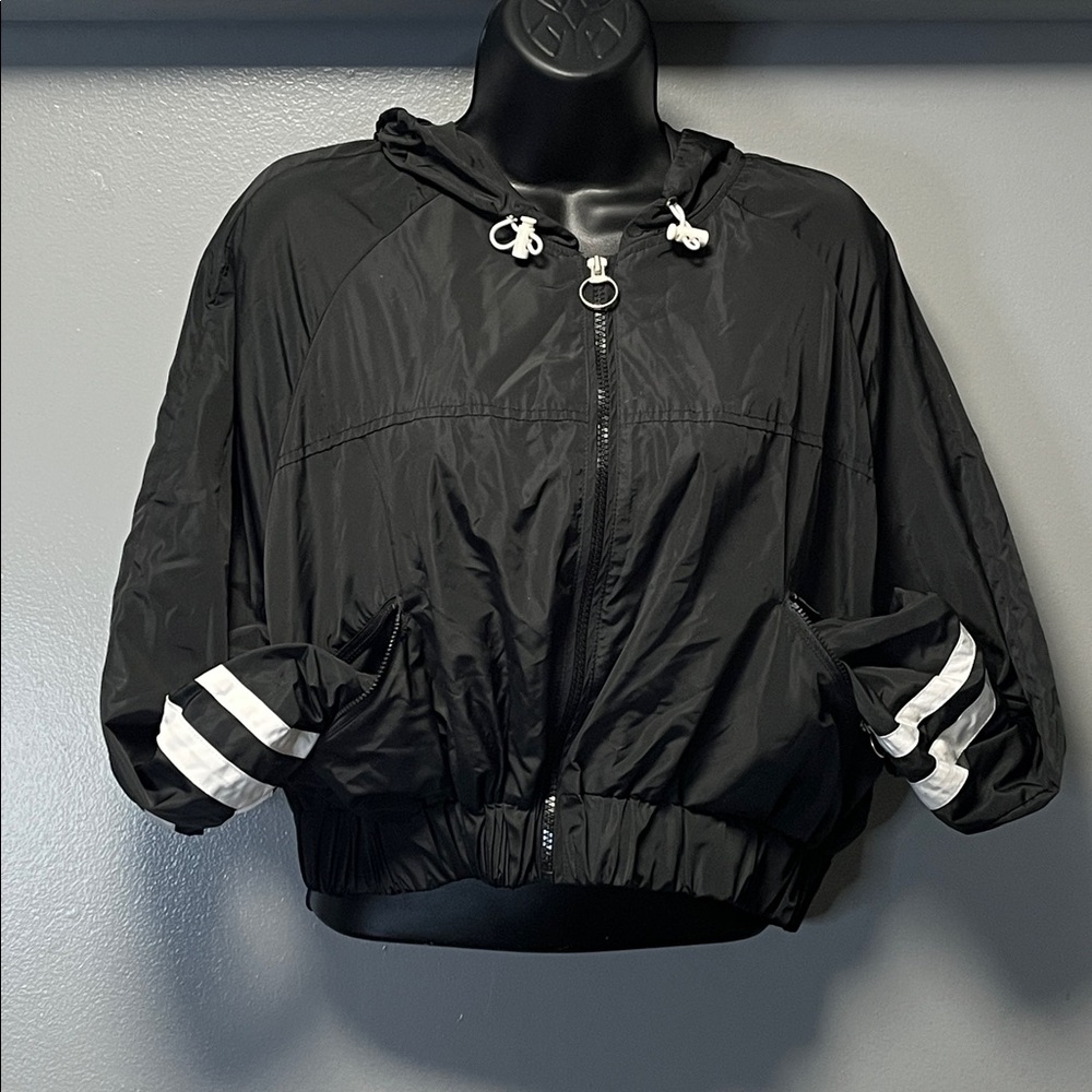 Love Tree Black Hooded Bomber  EUC Jacket - Picture 5 of 12
